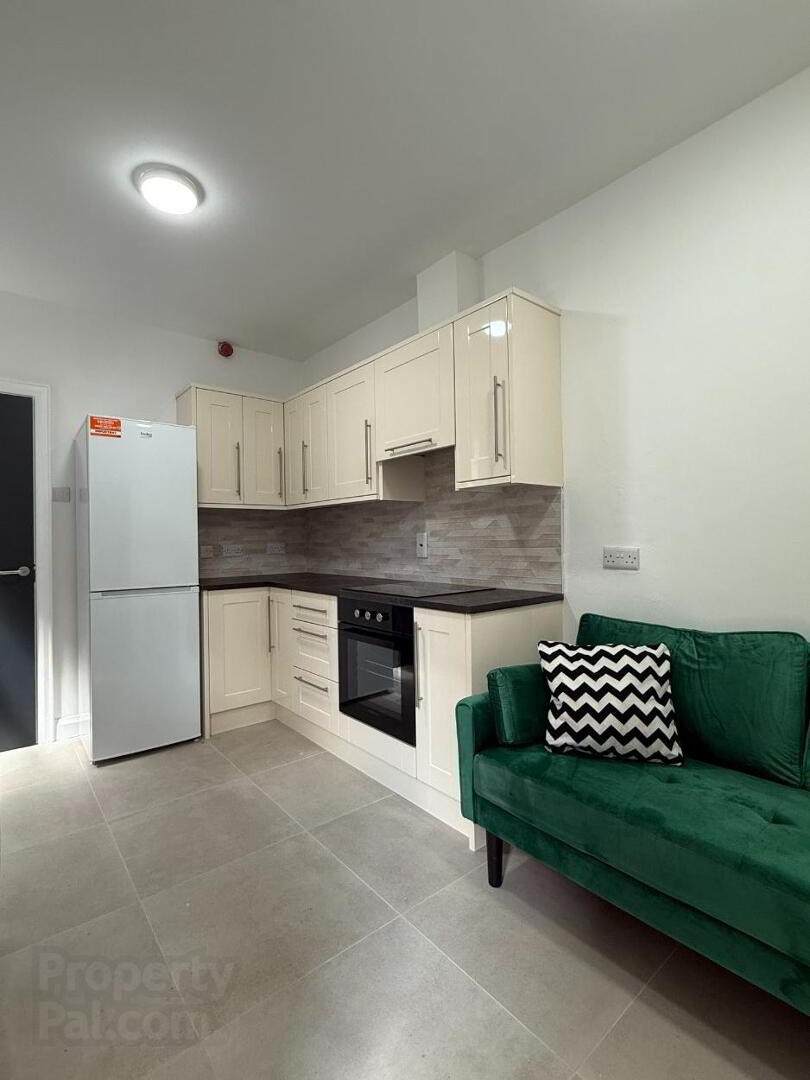 4 Eglantine Gardens 5 of 7