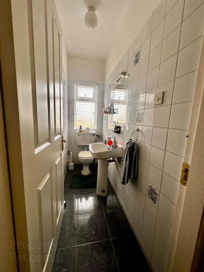 26 Wine Strand Cottages 13 of 20