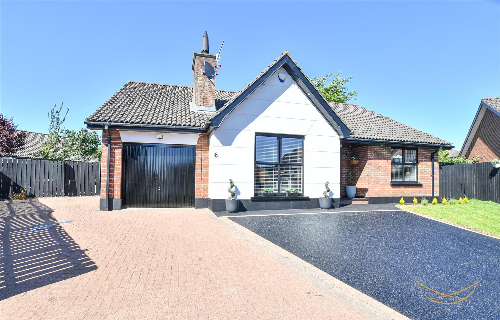 6 Blackthorn Grange 3 of 54