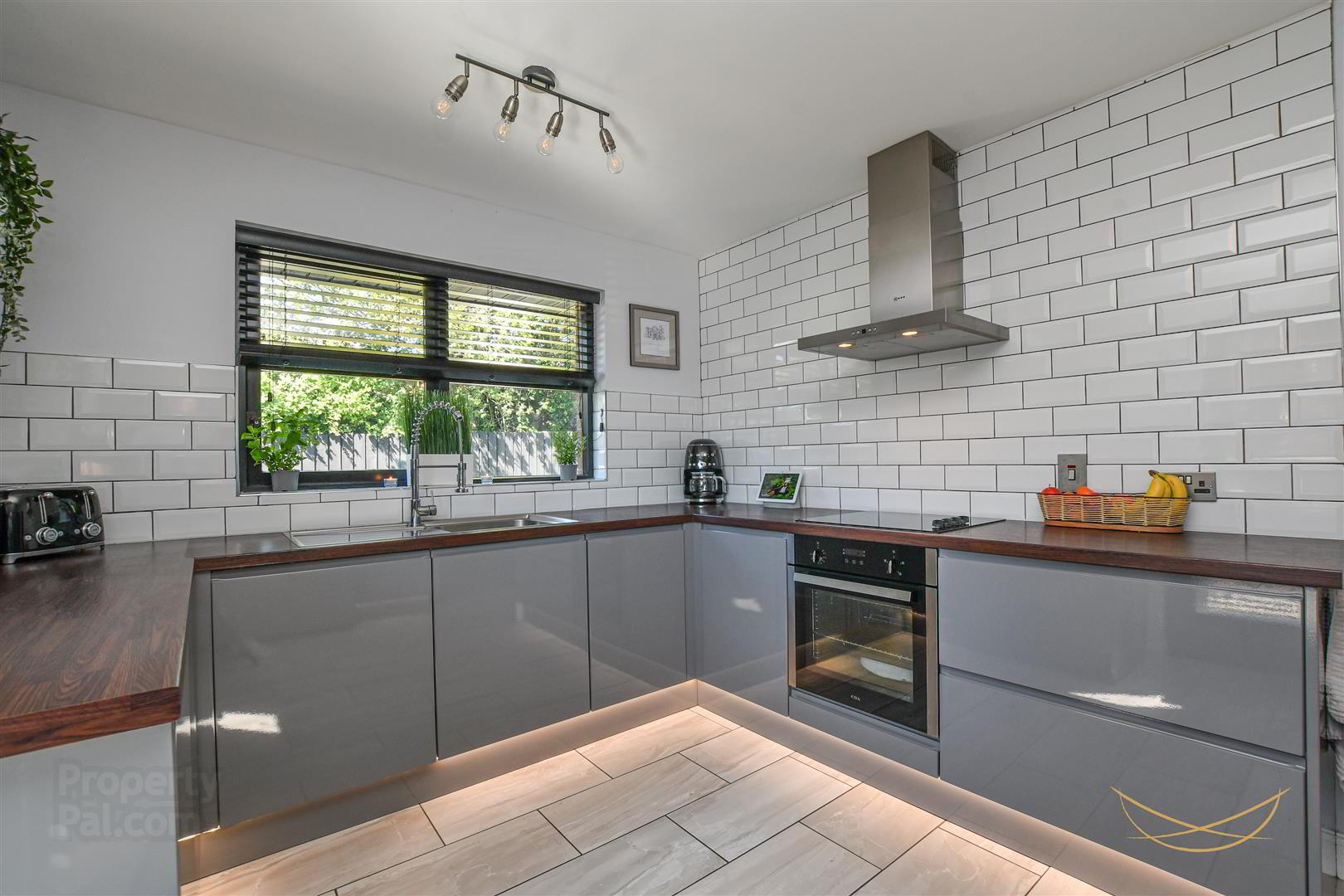 6 Blackthorn Grange 21 of 54