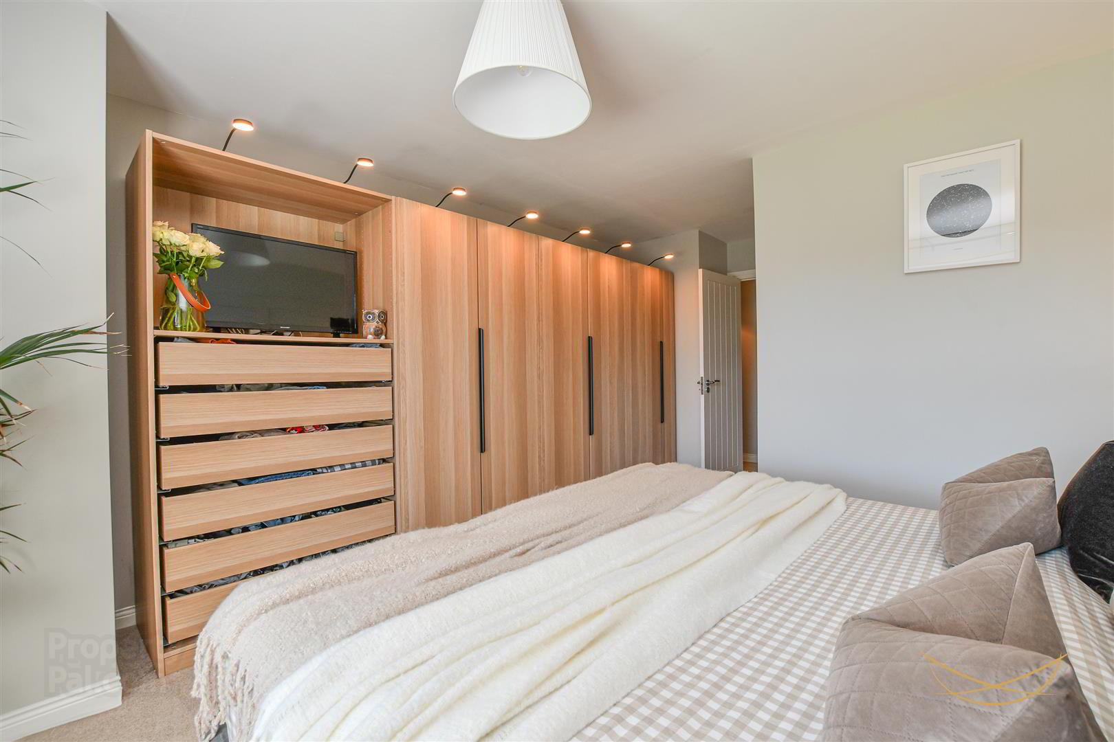 6 Blackthorn Grange 29 of 54
