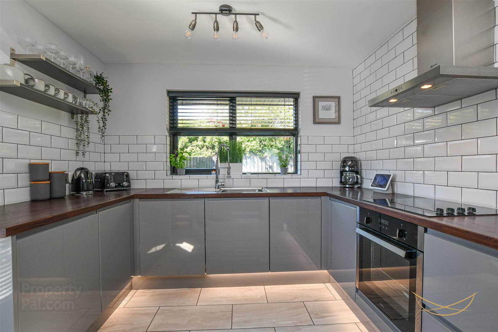 6 Blackthorn Grange 24 of 54