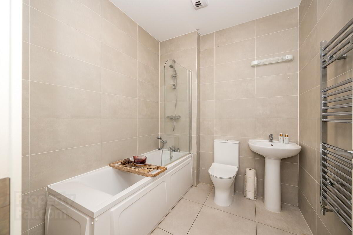 25 Churchfield Cres 12 of 20