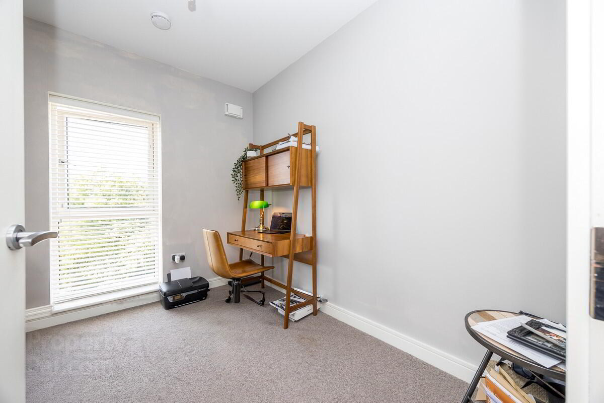 25 Churchfield Cres 19 of 20