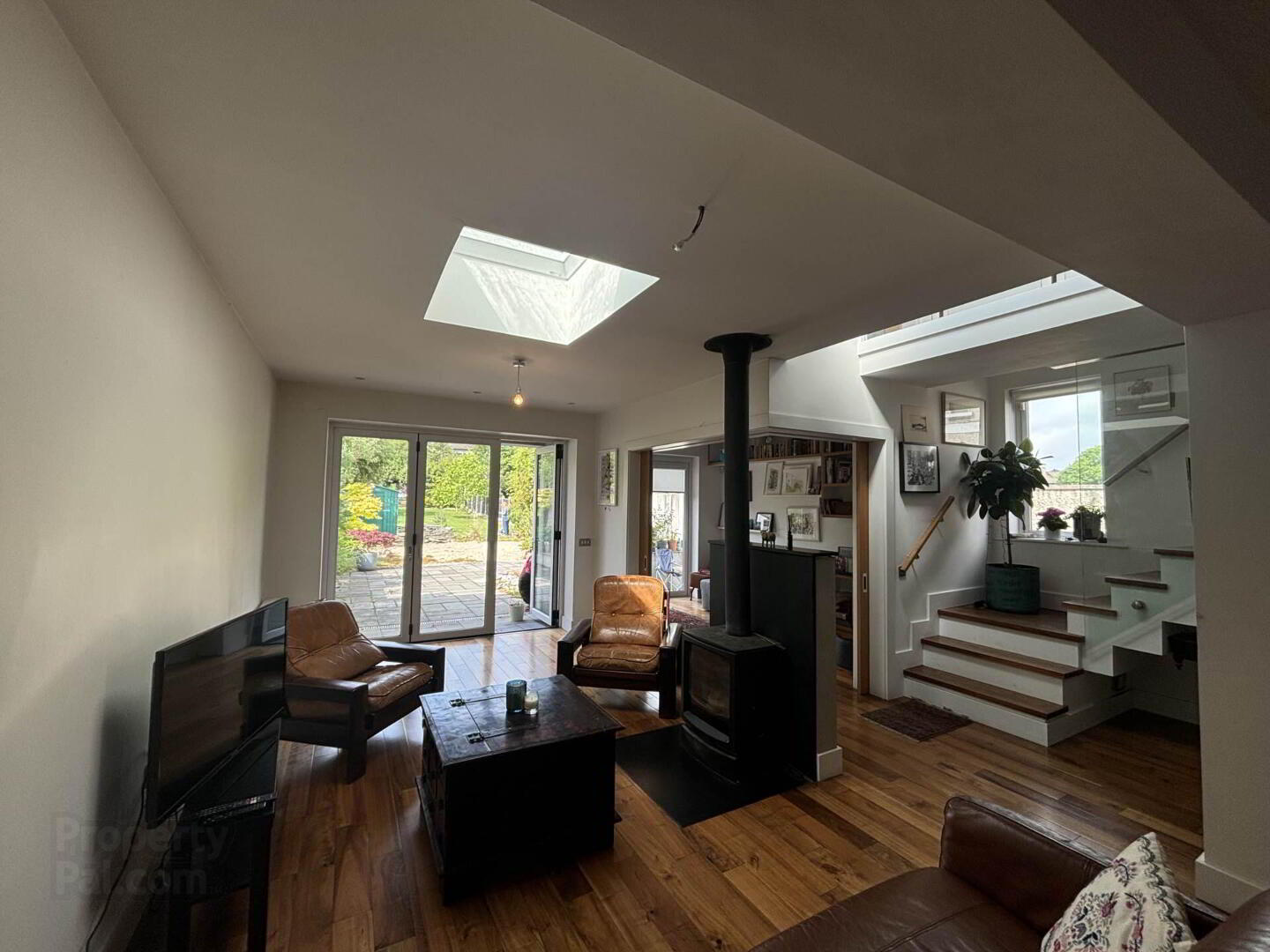 32 Lansdowne Park 9 of 25