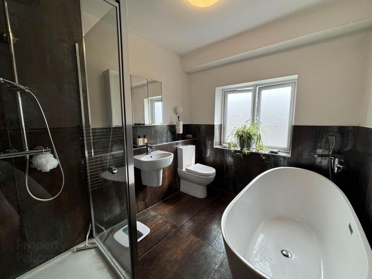 32 Lansdowne Park 19 of 25