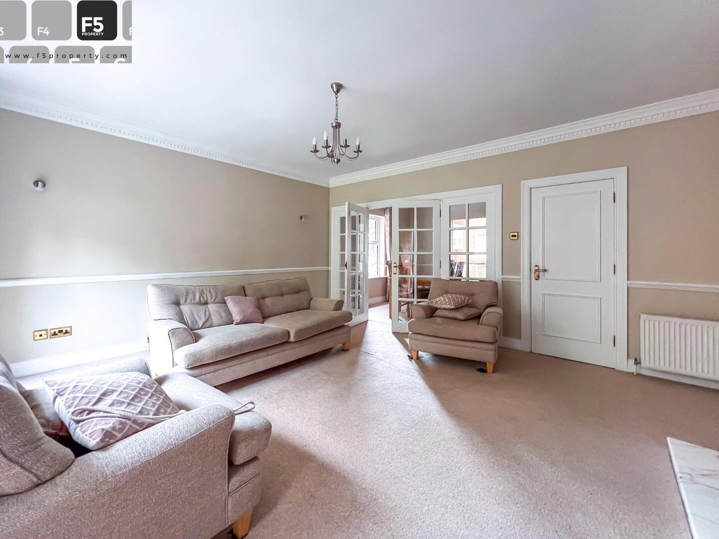 16 Broomhill Manor 4 of 10