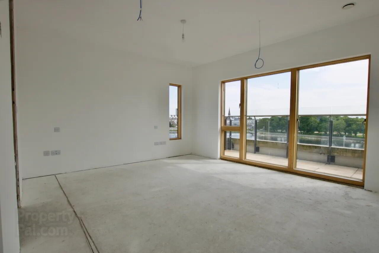 51 Bastion Quay 21 of 25
