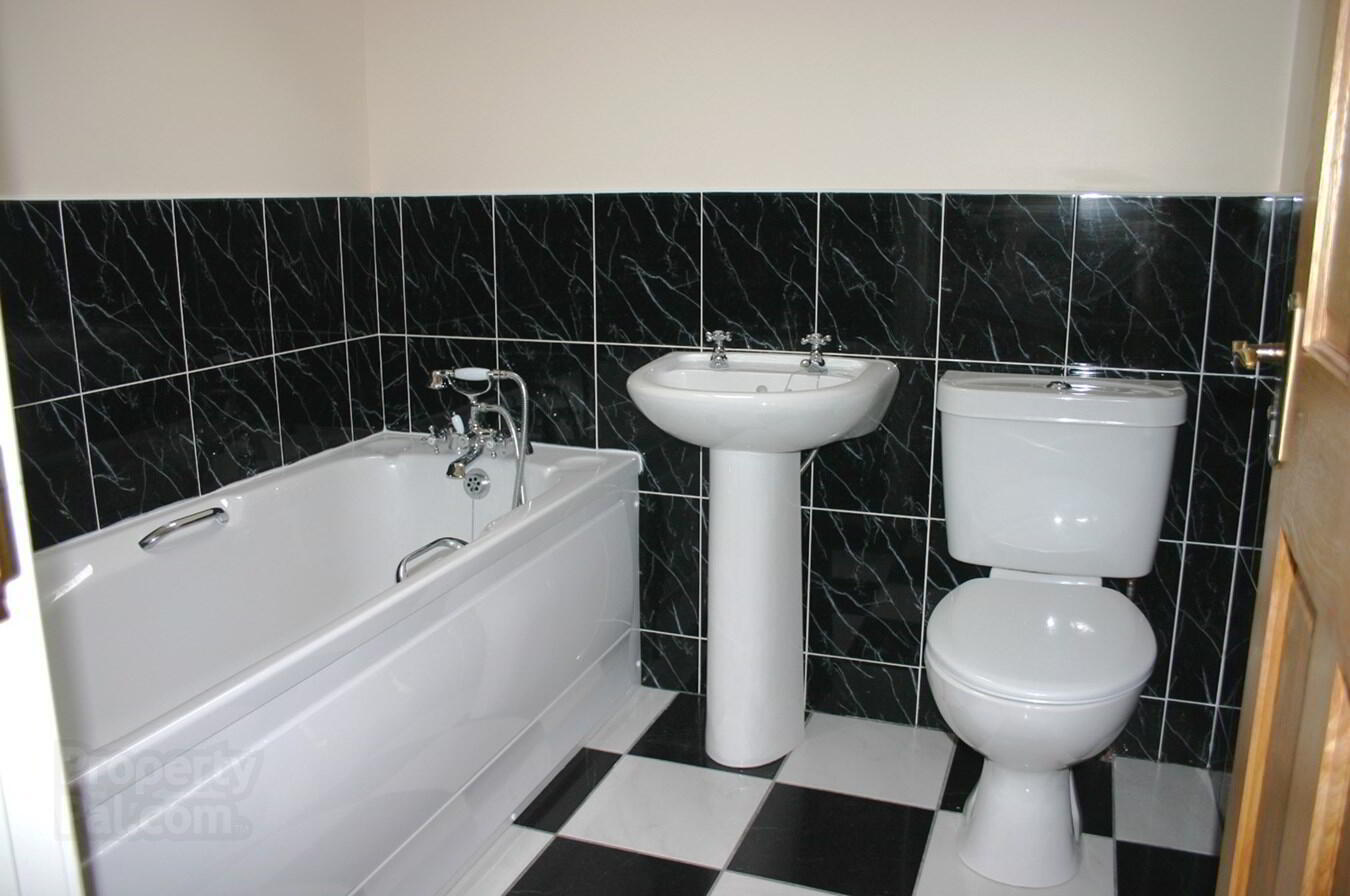 8 Dobbin Heights 6 of 7
