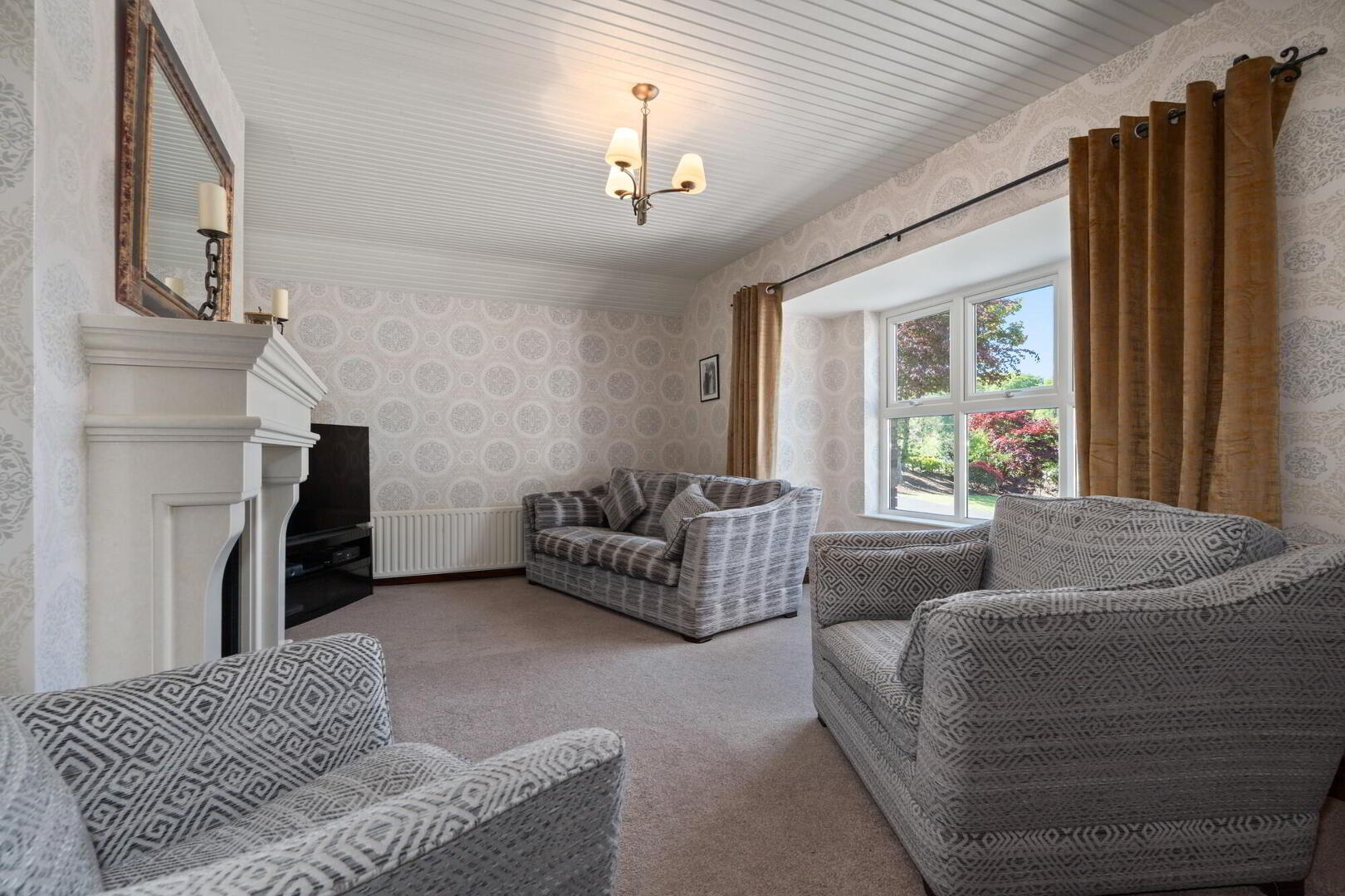 'Groomsbridge', 2 Dunnanew Road 8 of 43
