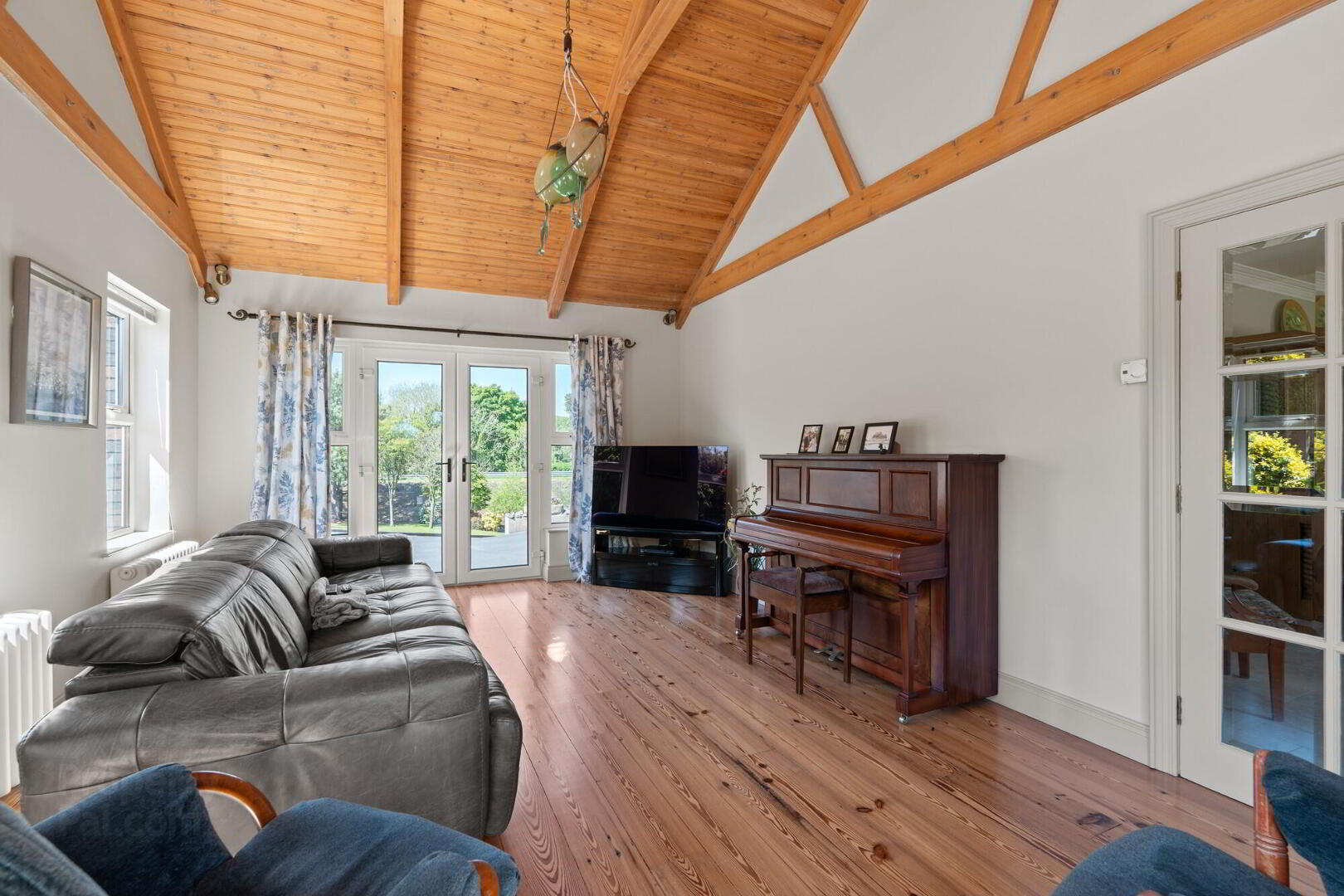 'Groomsbridge', 2 Dunnanew Road 15 of 43