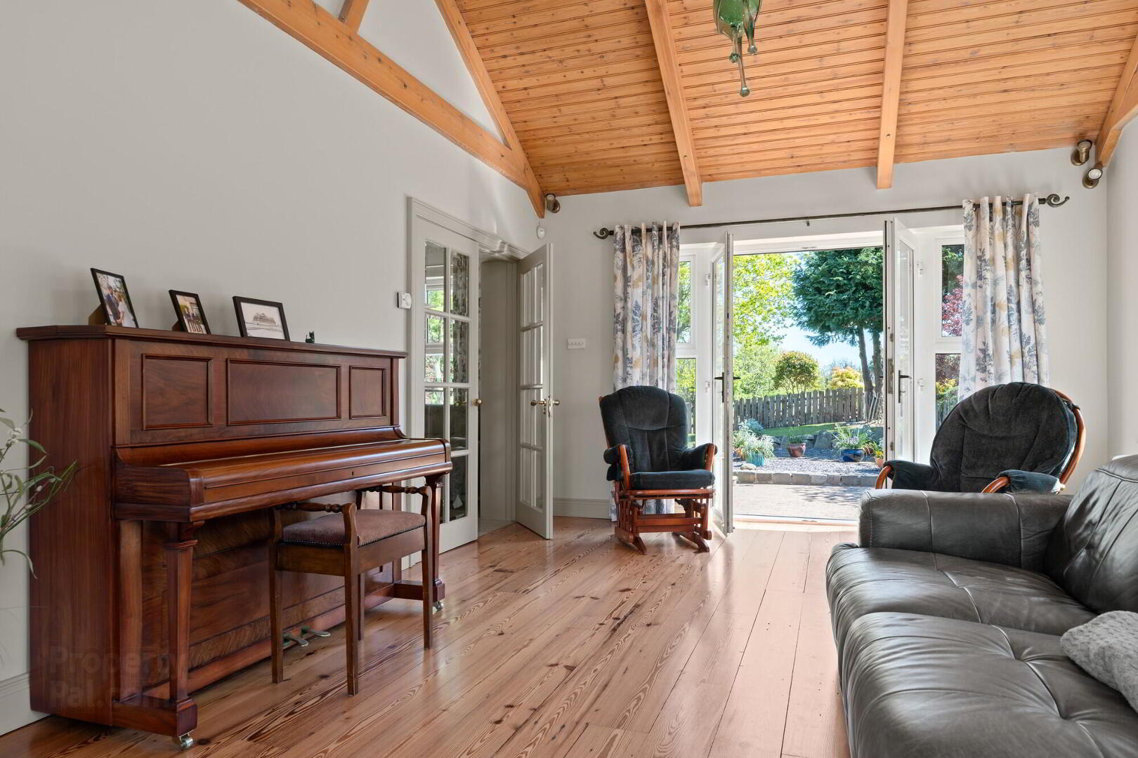 'Groomsbridge', 2 Dunnanew Road 16 of 43