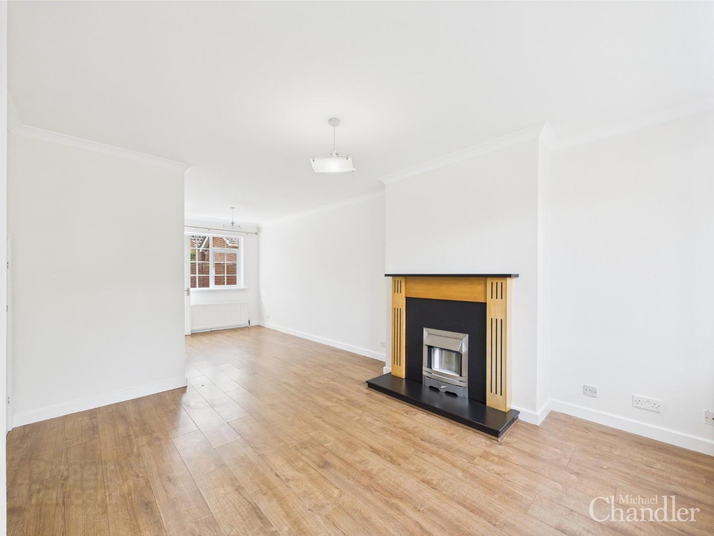 18 Berkley Court 2 of 15