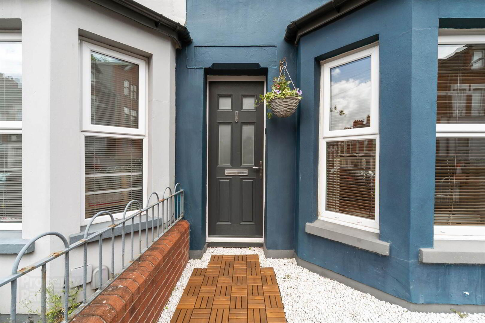 property description image