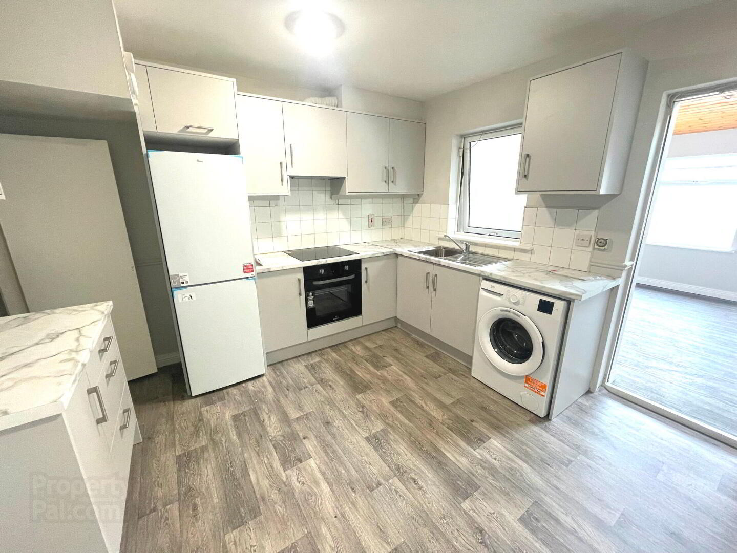 Millcourt Avenue 4 of 12