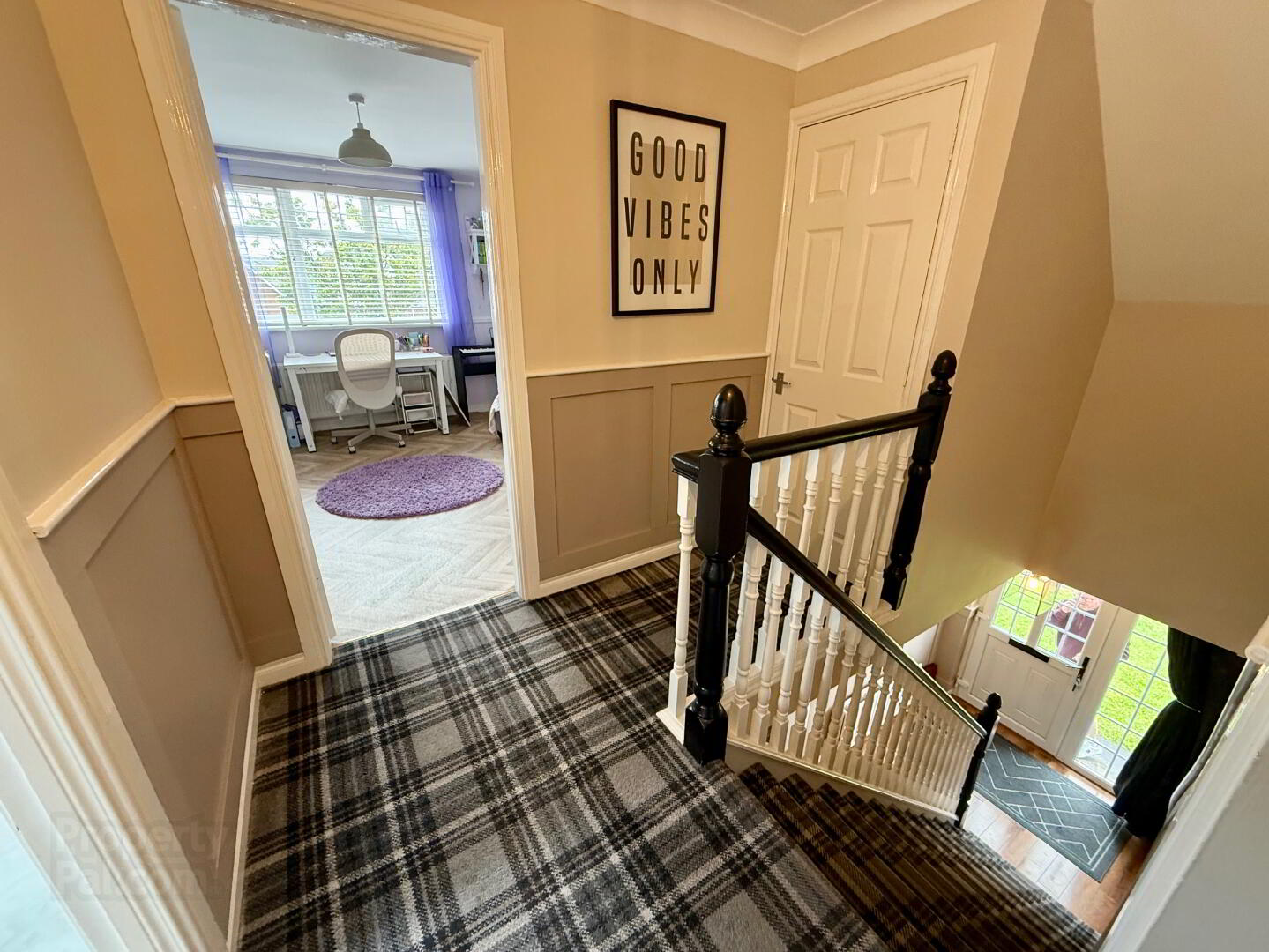 33 Beaufort Drive 18 of 26