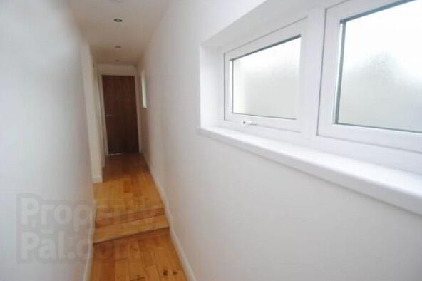 117 Eglinton Street 3 of 12