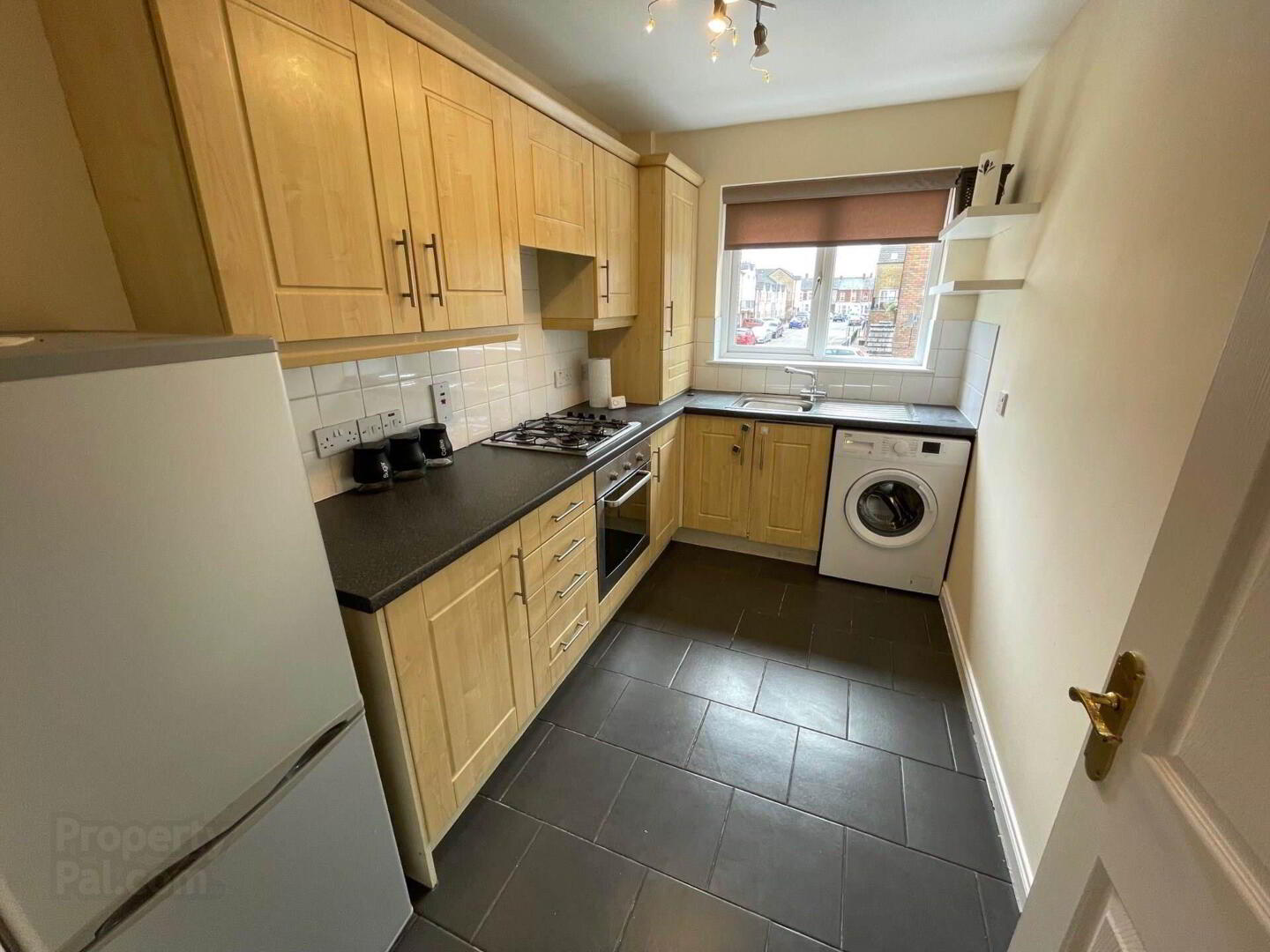 17 Kingscourt Close 6 of 10