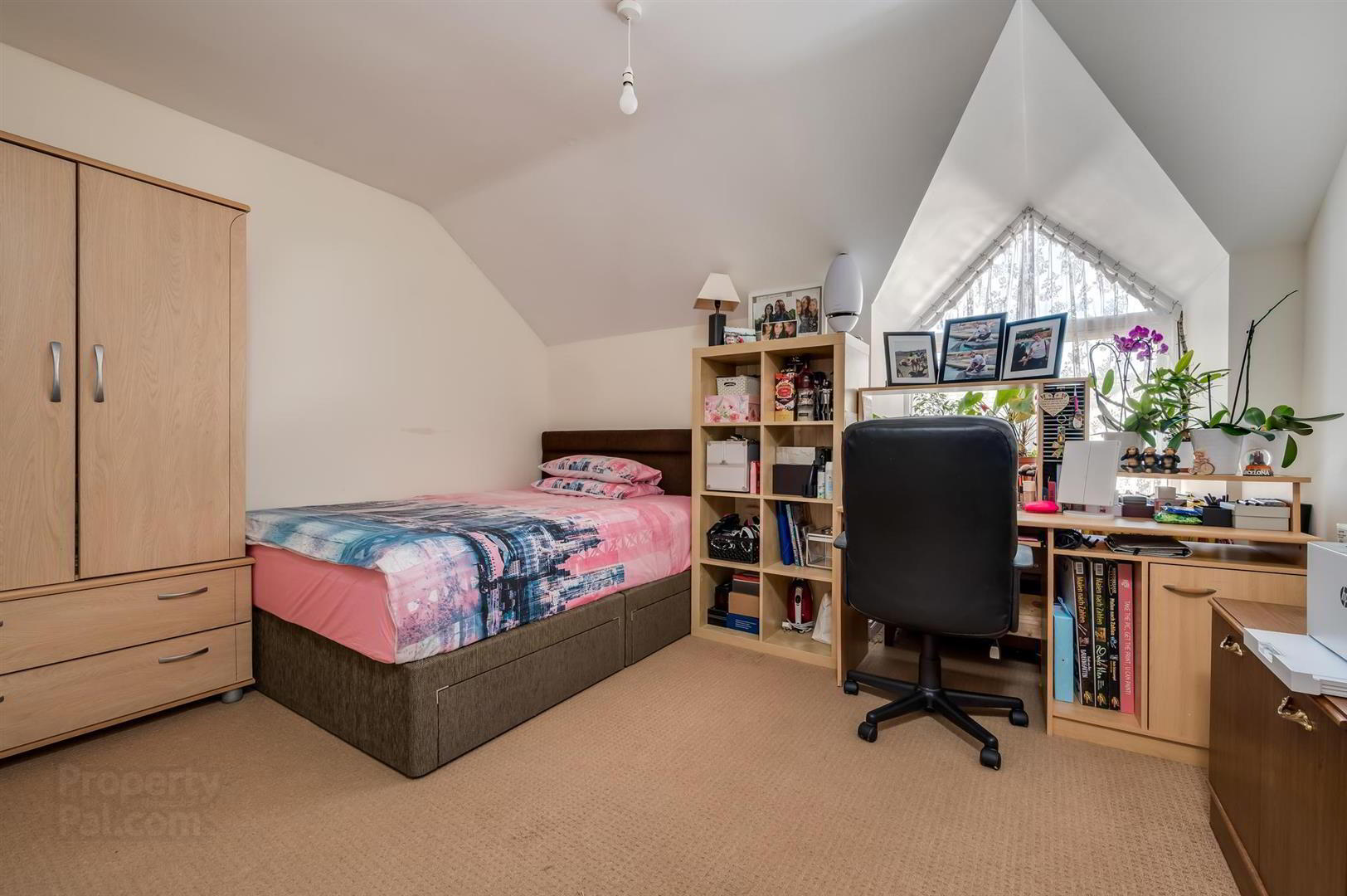 57 Willowfield Street 8 of 16