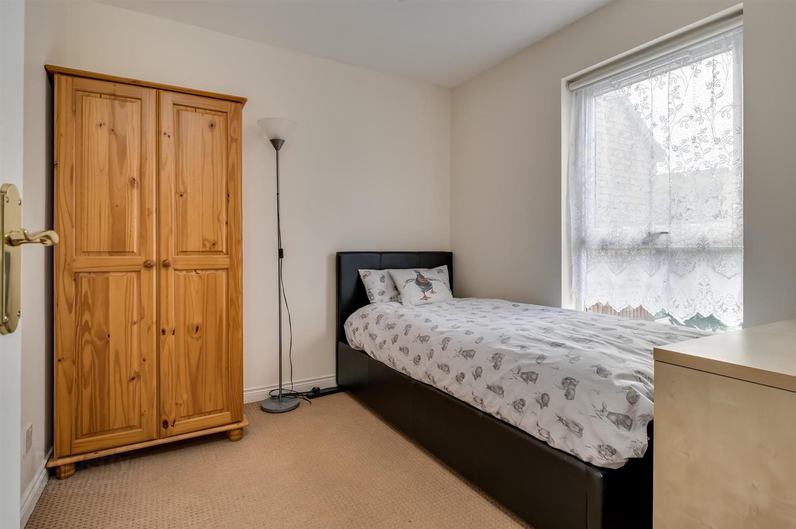 57 Willowfield Street 13 of 16