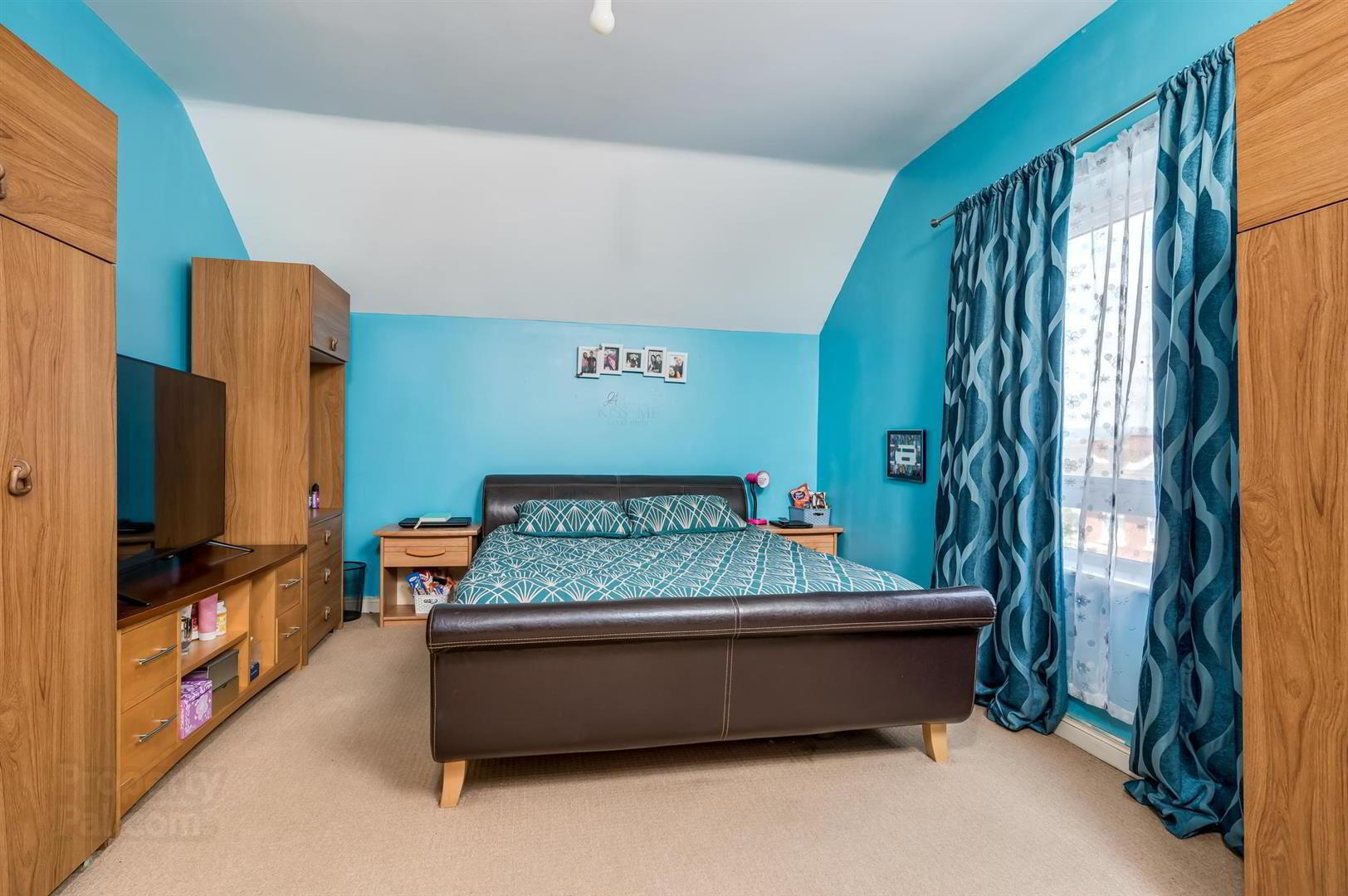57 Willowfield Street 11 of 16