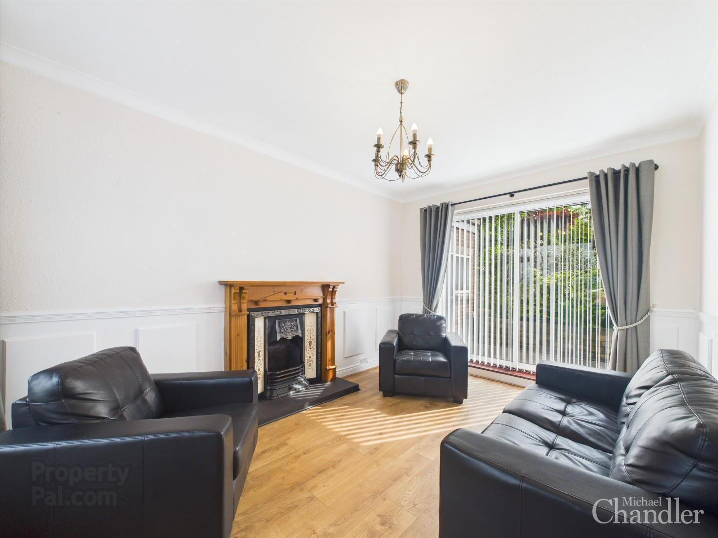 242 Saintfield Road 5 of 24