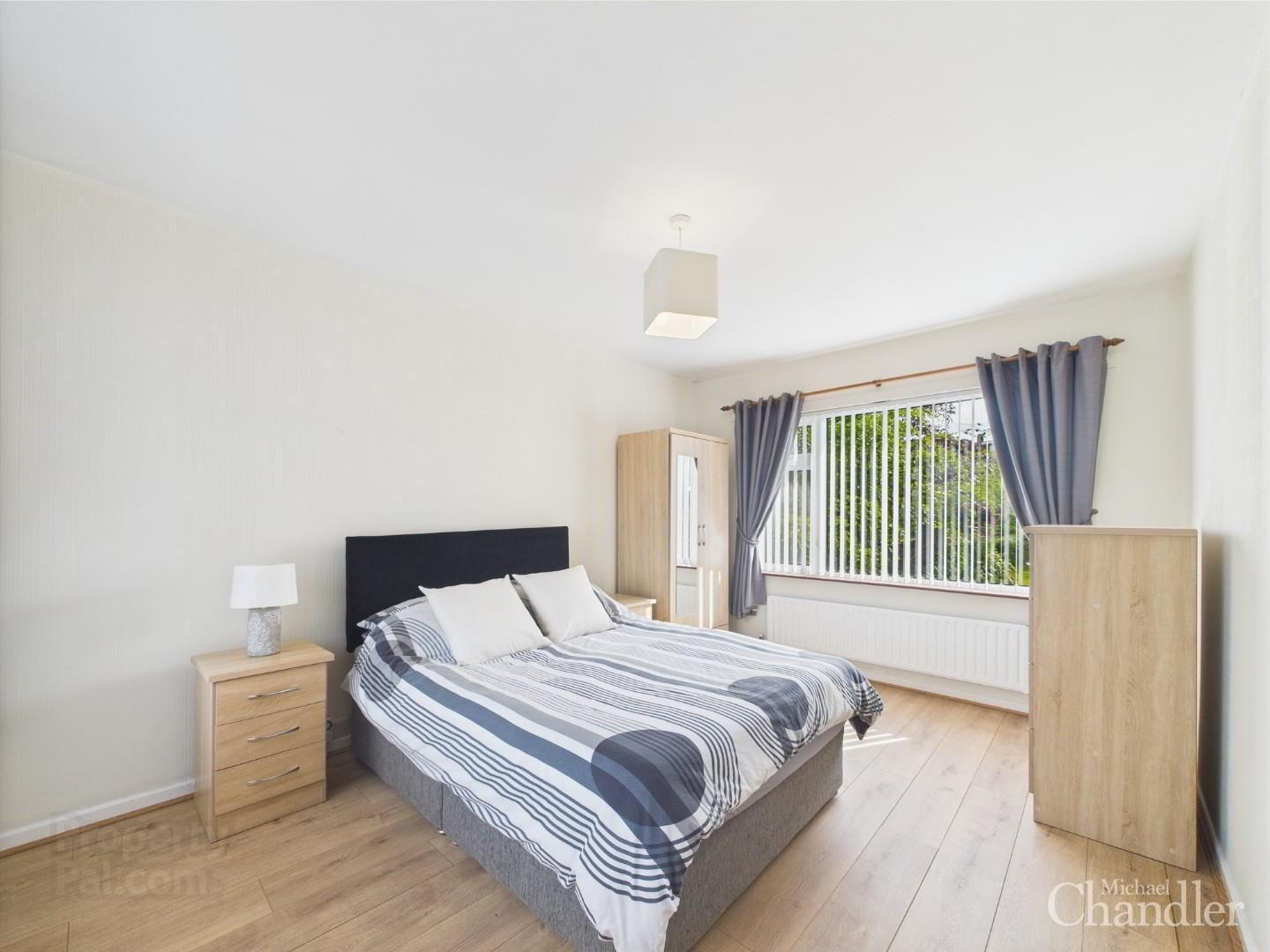 242 Saintfield Road 15 of 24