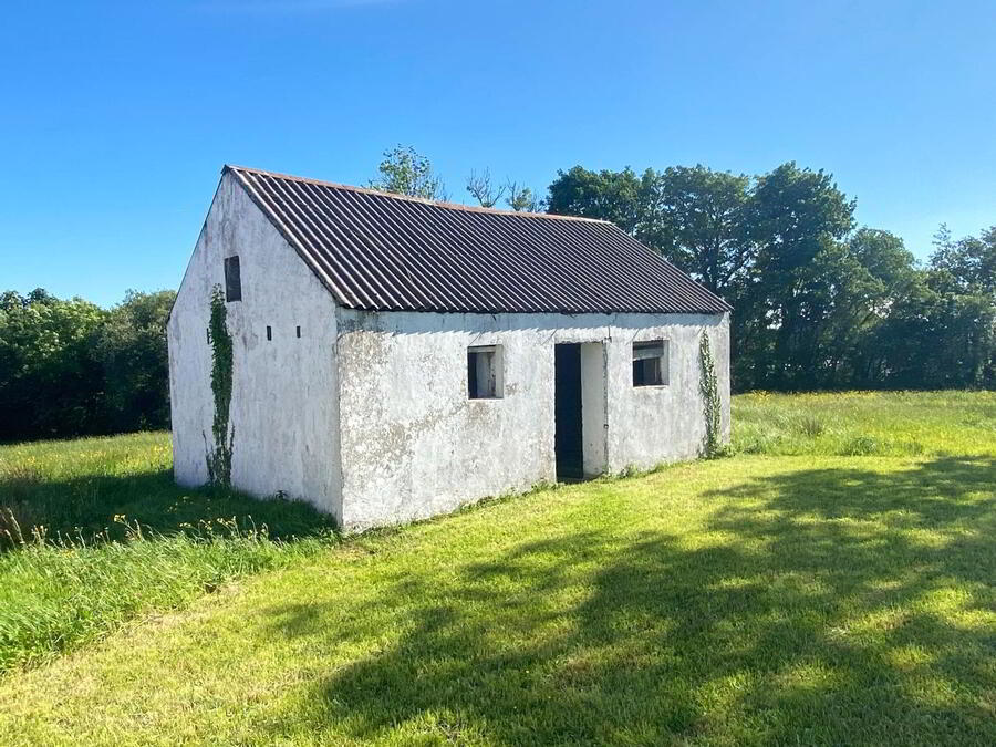 Dromore 23 of 25
