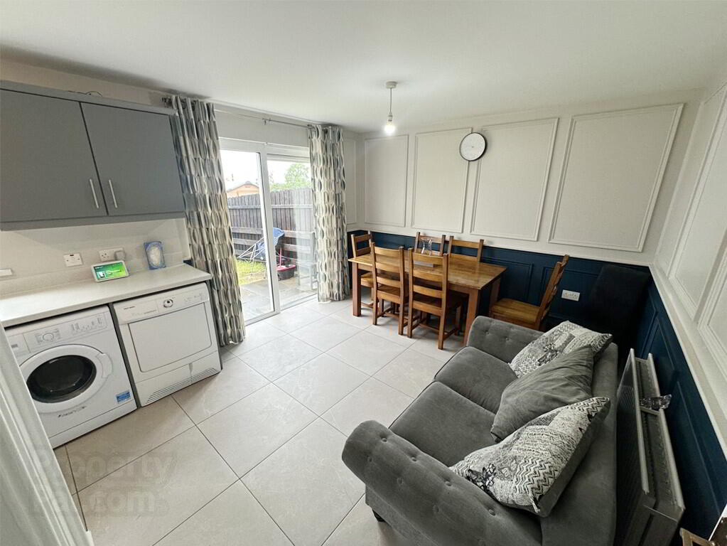 23 Bavan Grove 5 of 12