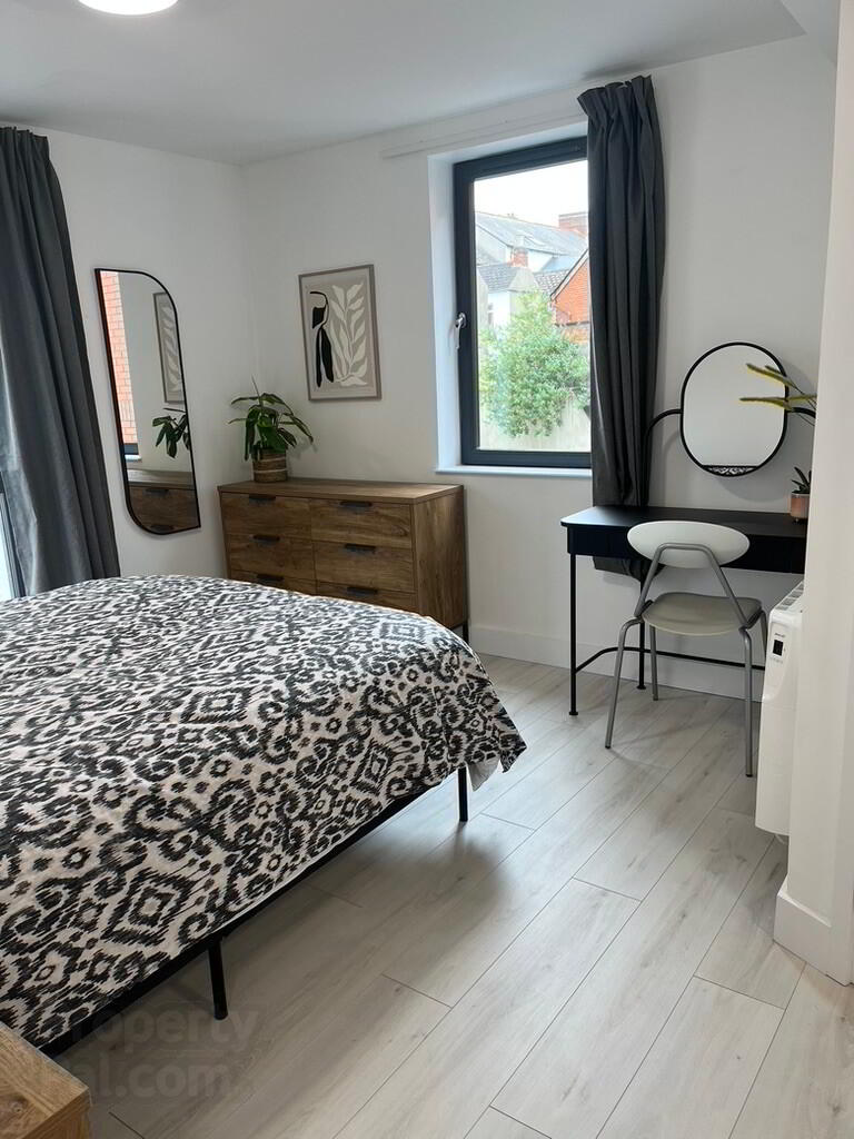 Unit B, 140 Lisburn Road 10 of 16