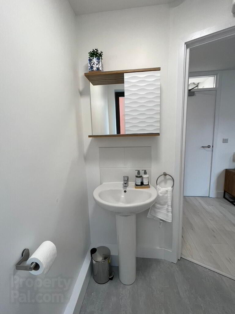 Unit B, 140 Lisburn Road 16 of 16