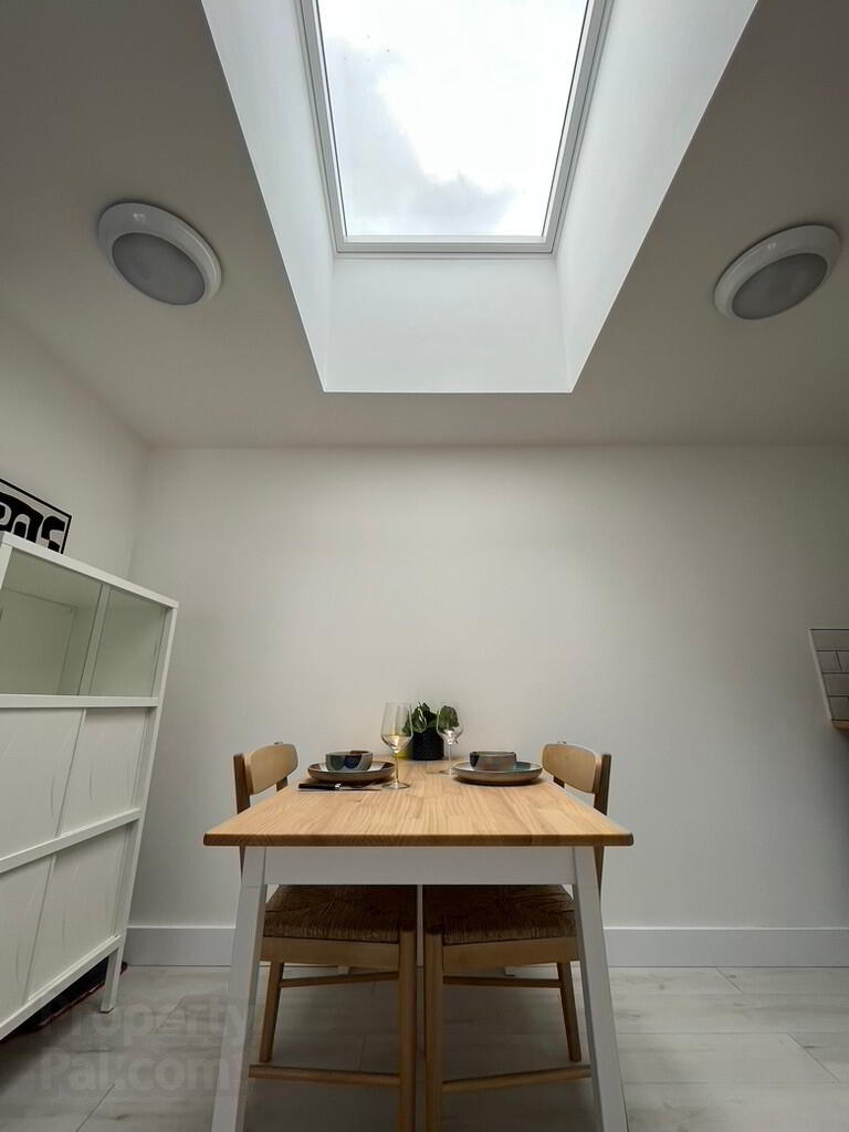Unit C, 140 LISBURN ROAD 9 of 16