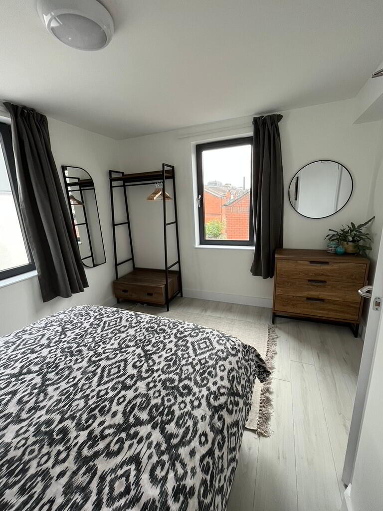 Unit C, 140 LISBURN ROAD 12 of 16
