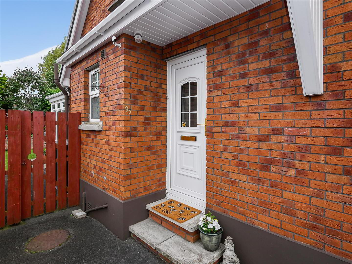 property description image
