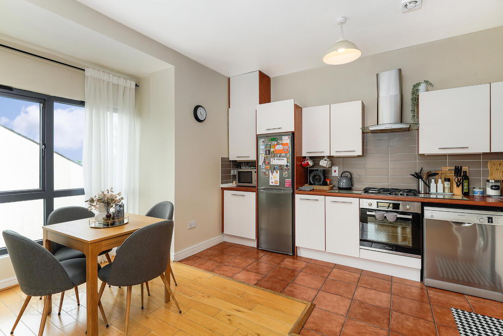 12 Rosse Court Hall 11 of 28
