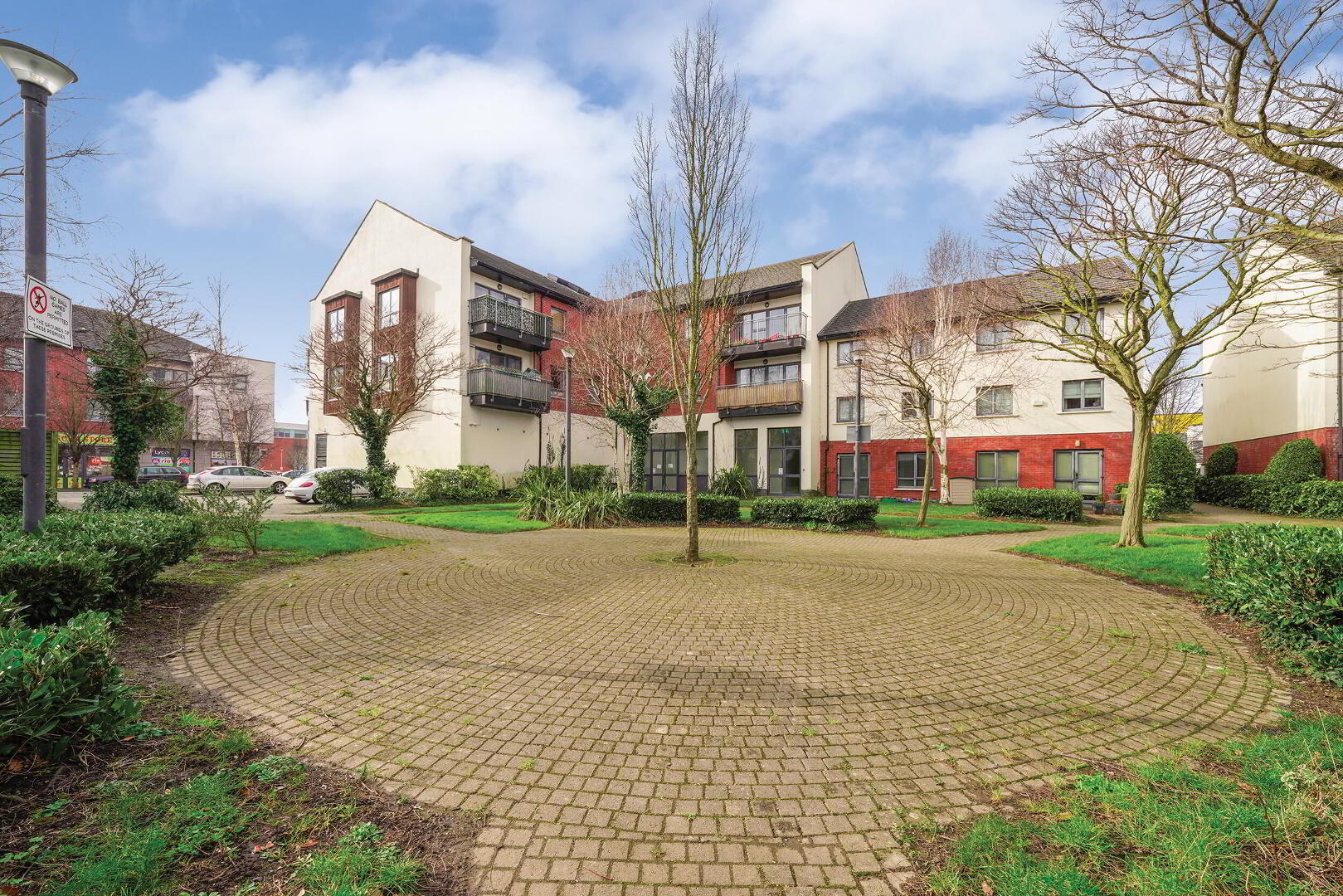 12 Rosse Court Hall 27 of 28