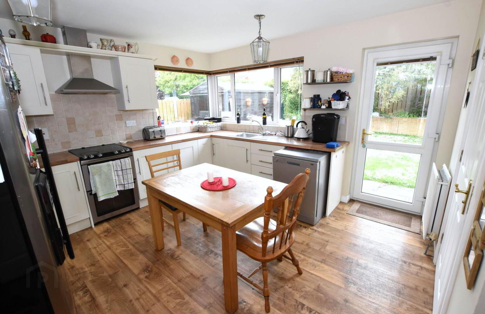 15 Demesne Drive 8 of 20