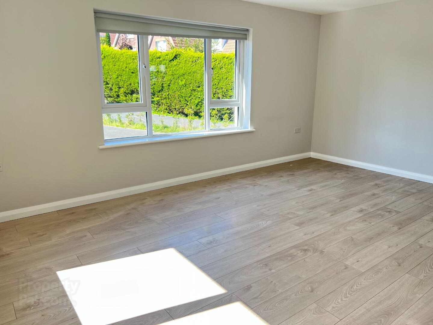 property description image