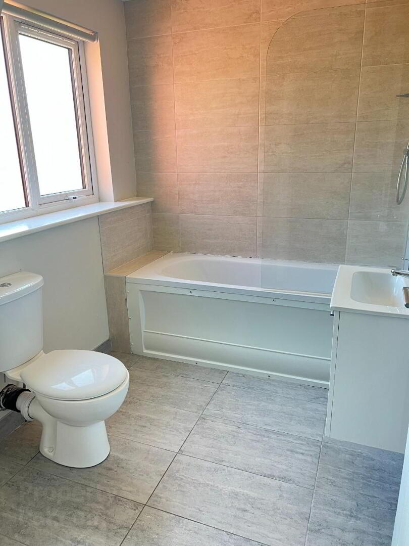 12b Oakvale 6 of 13