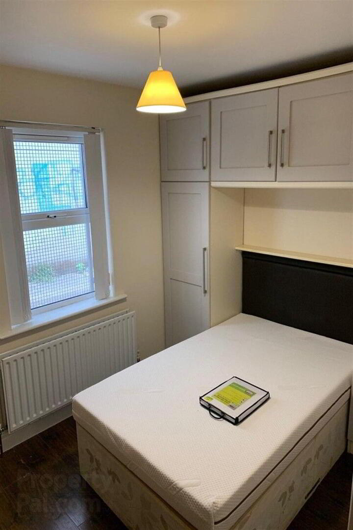21a Fitzroy Avenue 6 of 7