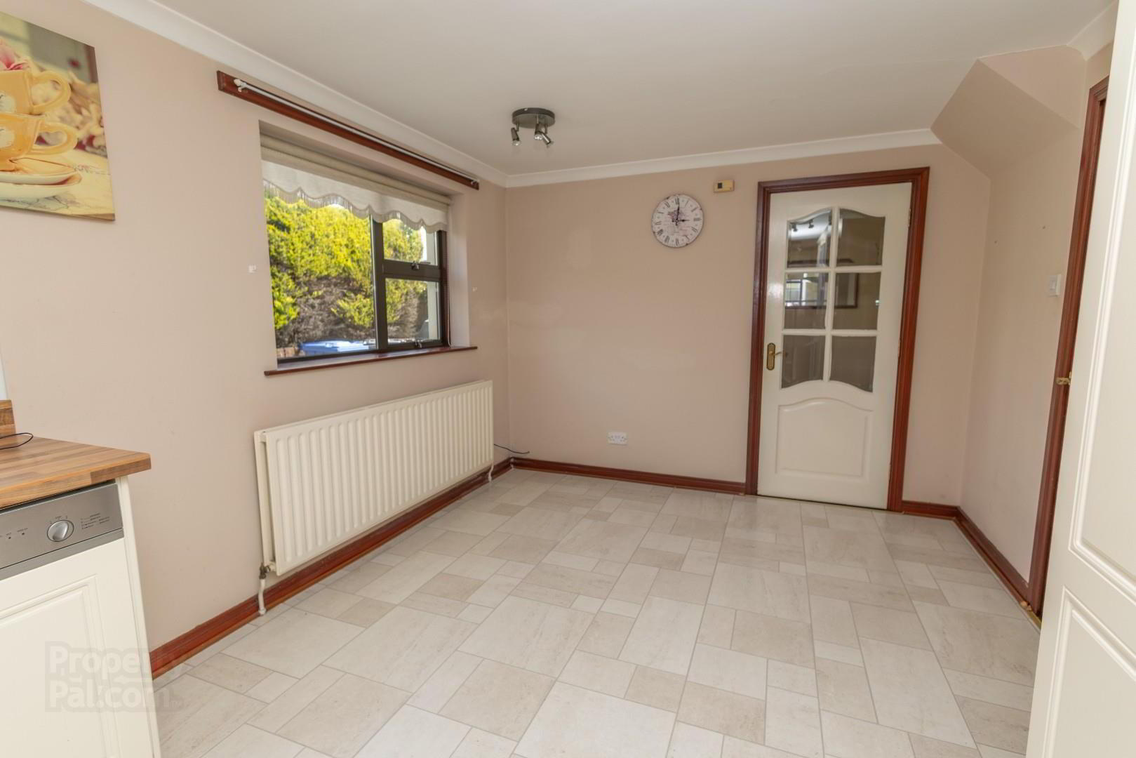 5 Downshire Court 9 of 26
