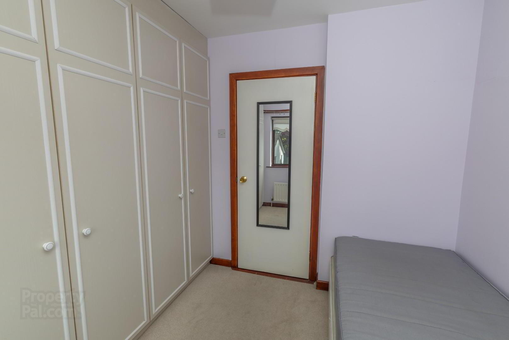 5 Downshire Court 17 of 26