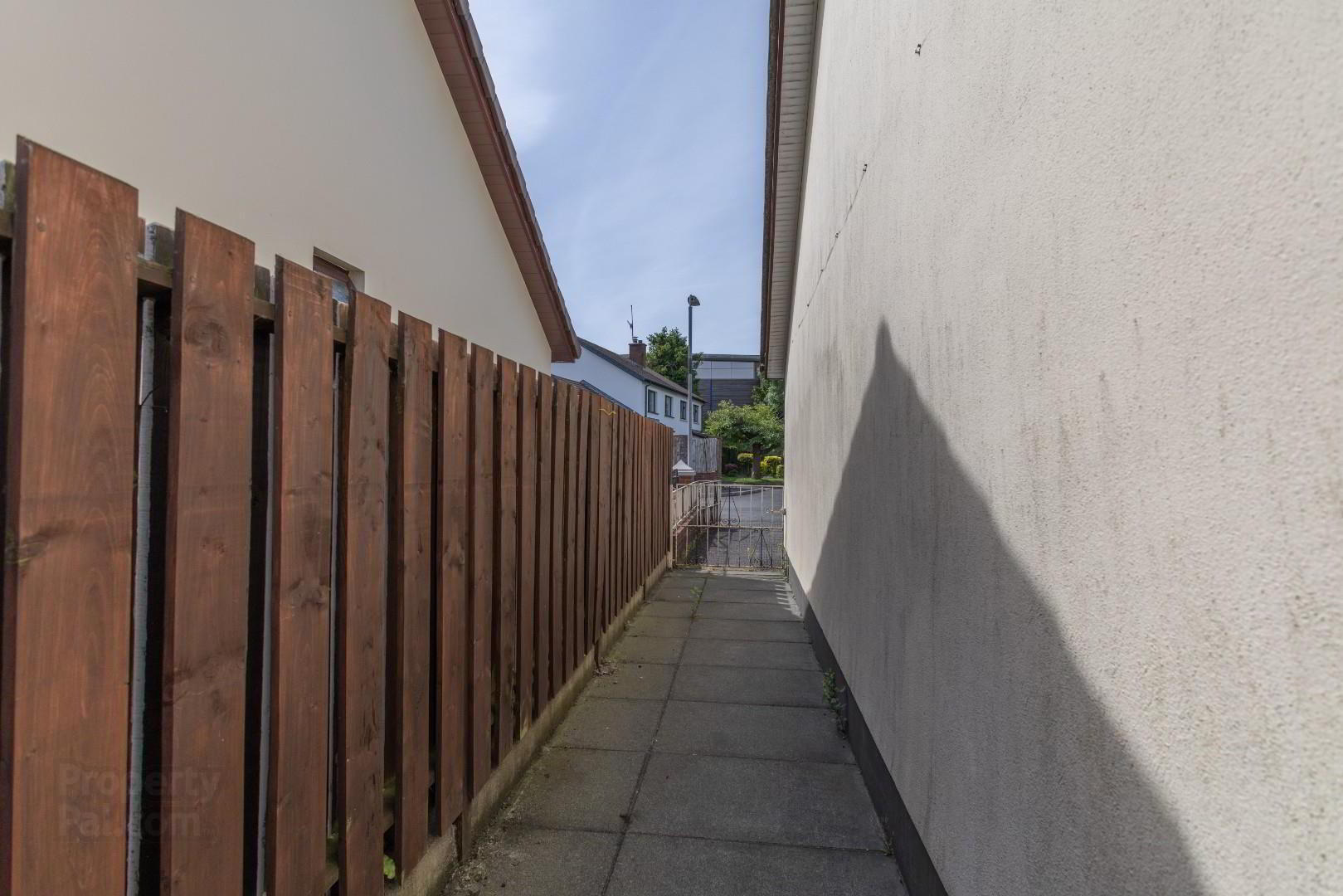 5 Downshire Court 22 of 26