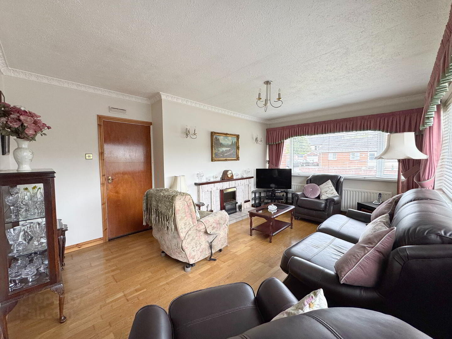 1 Edenvale Avenue 7 of 22