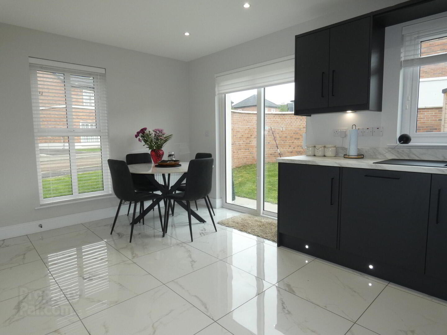 178 Foxleigh Meadow 11 of 31
