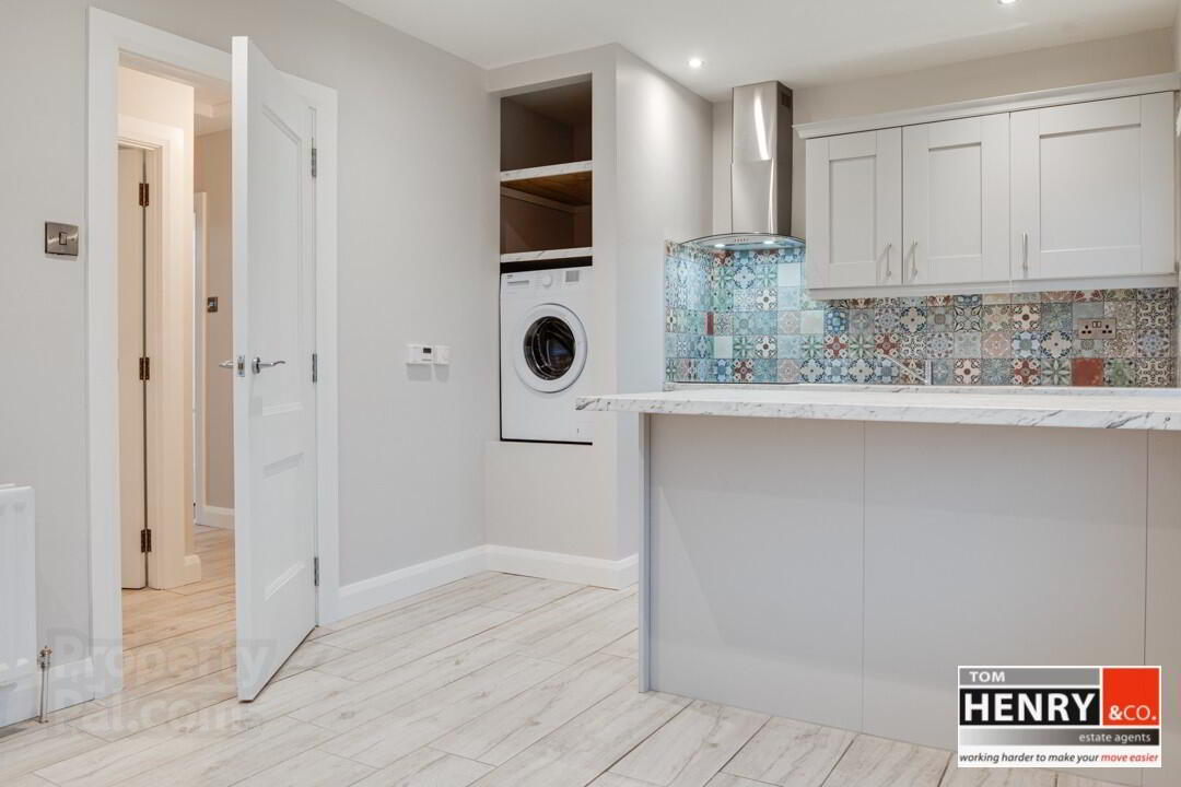 20a Brooke Street 4 of 14