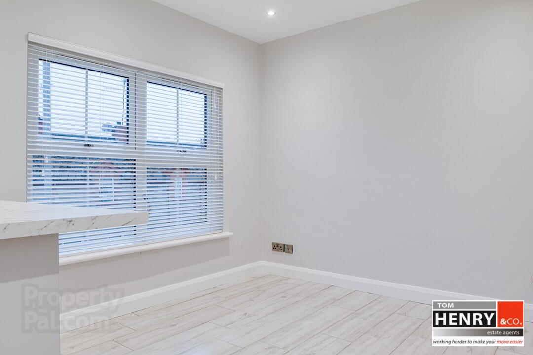 20a Brooke Street 7 of 14