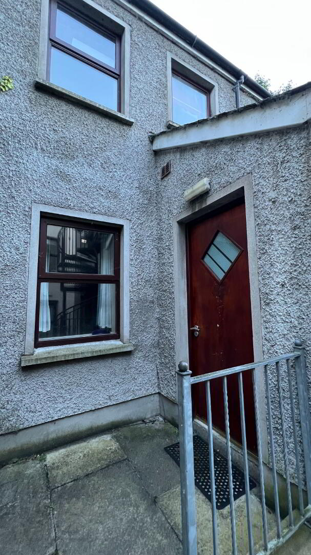 17d Sandy Street 1 of 6