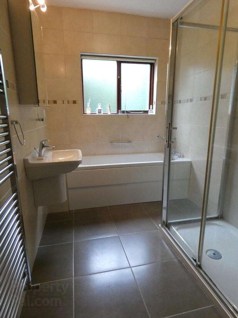 8 Beech Hill 17 of 40