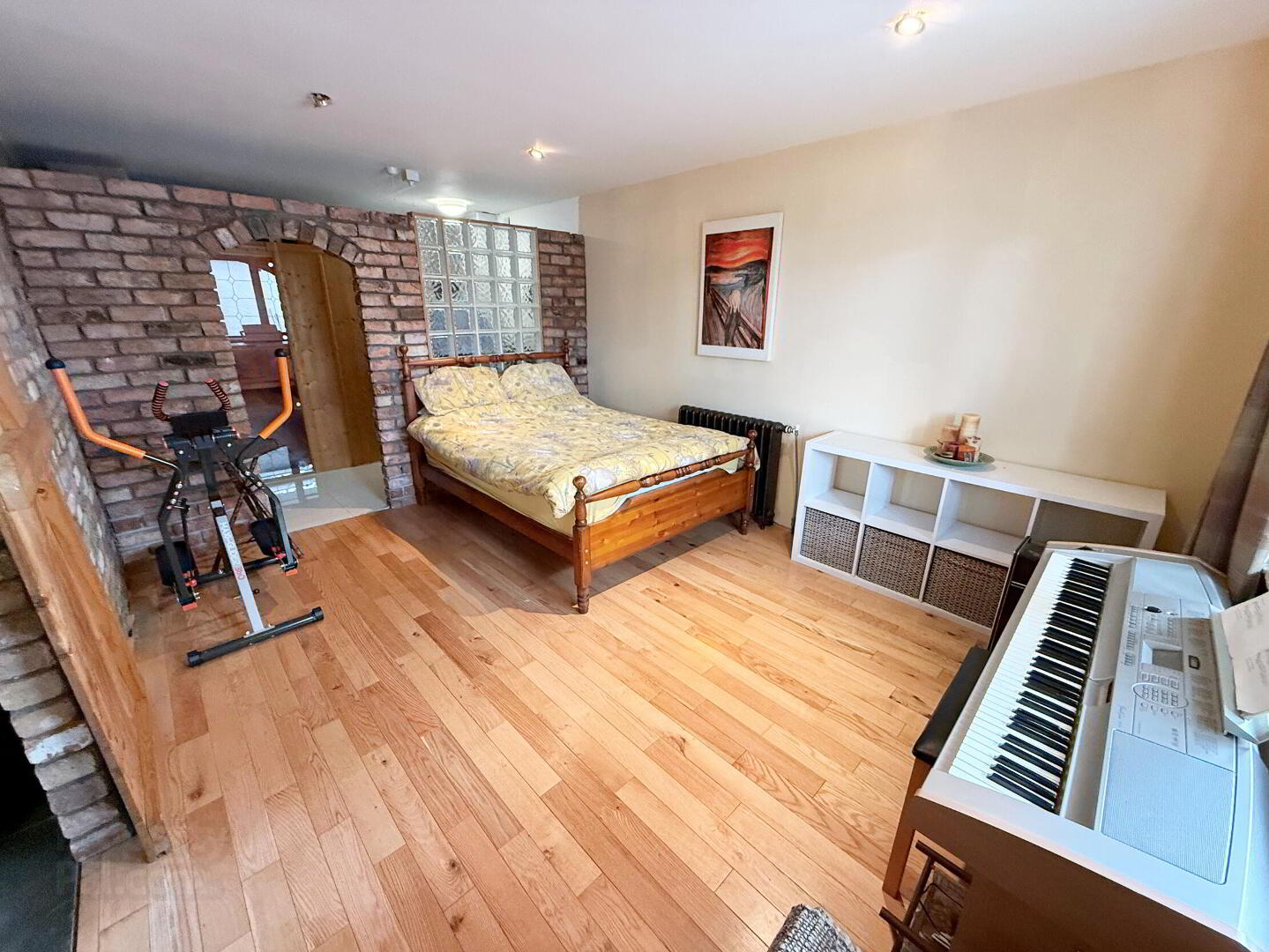 48 Freehall Road 12 of 27